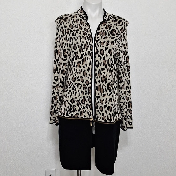 Chico's Preppy Convertible Length Animal Print Academia Cardigan Sweater Size M - Picture 5 of 16